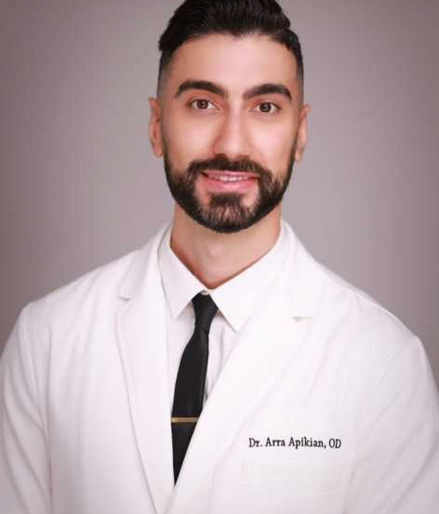 Dr. Arra Apikian, Optometrist