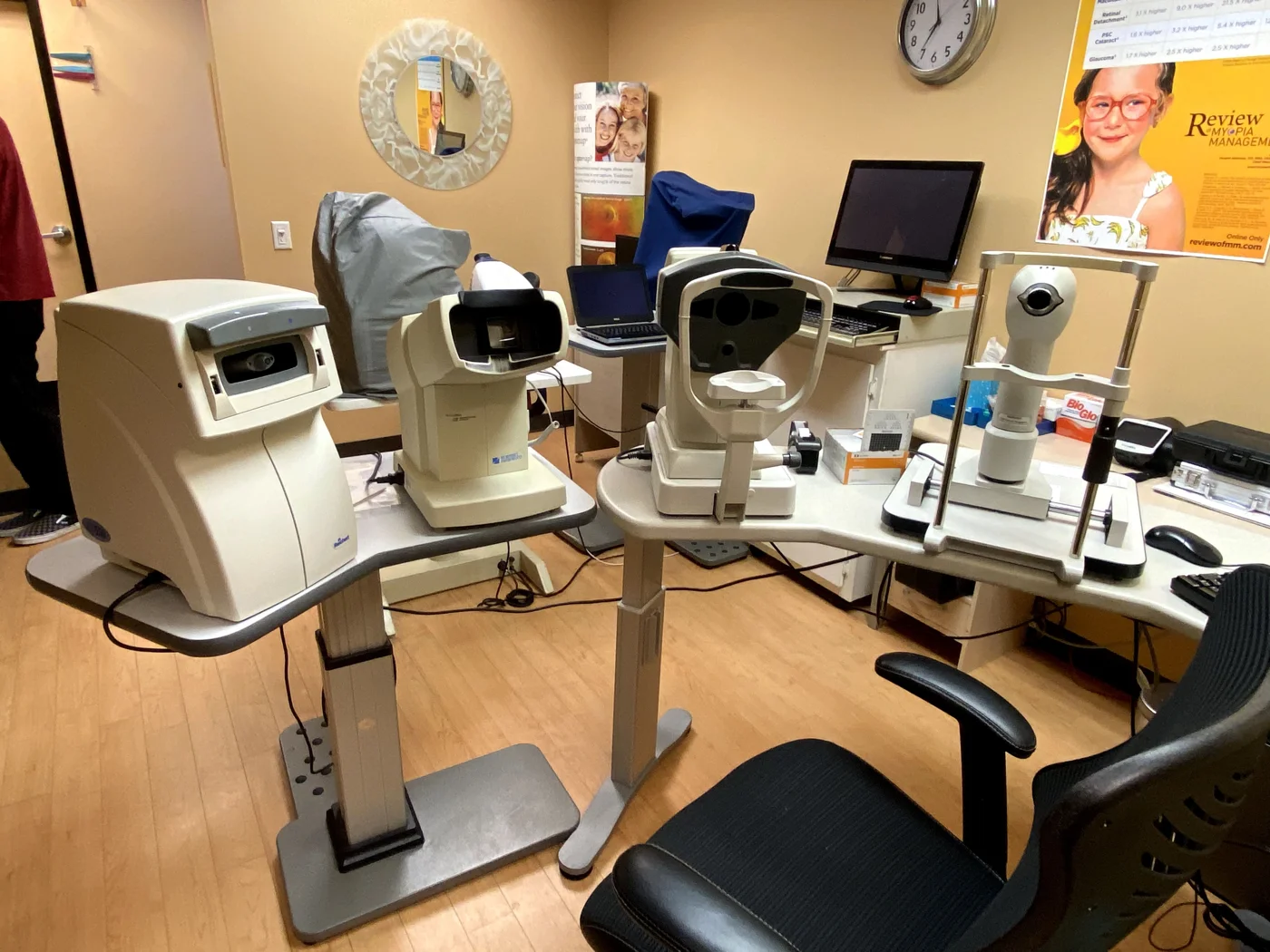 Diagnostic equipment at Arizona’s Vision in Ahwatukee